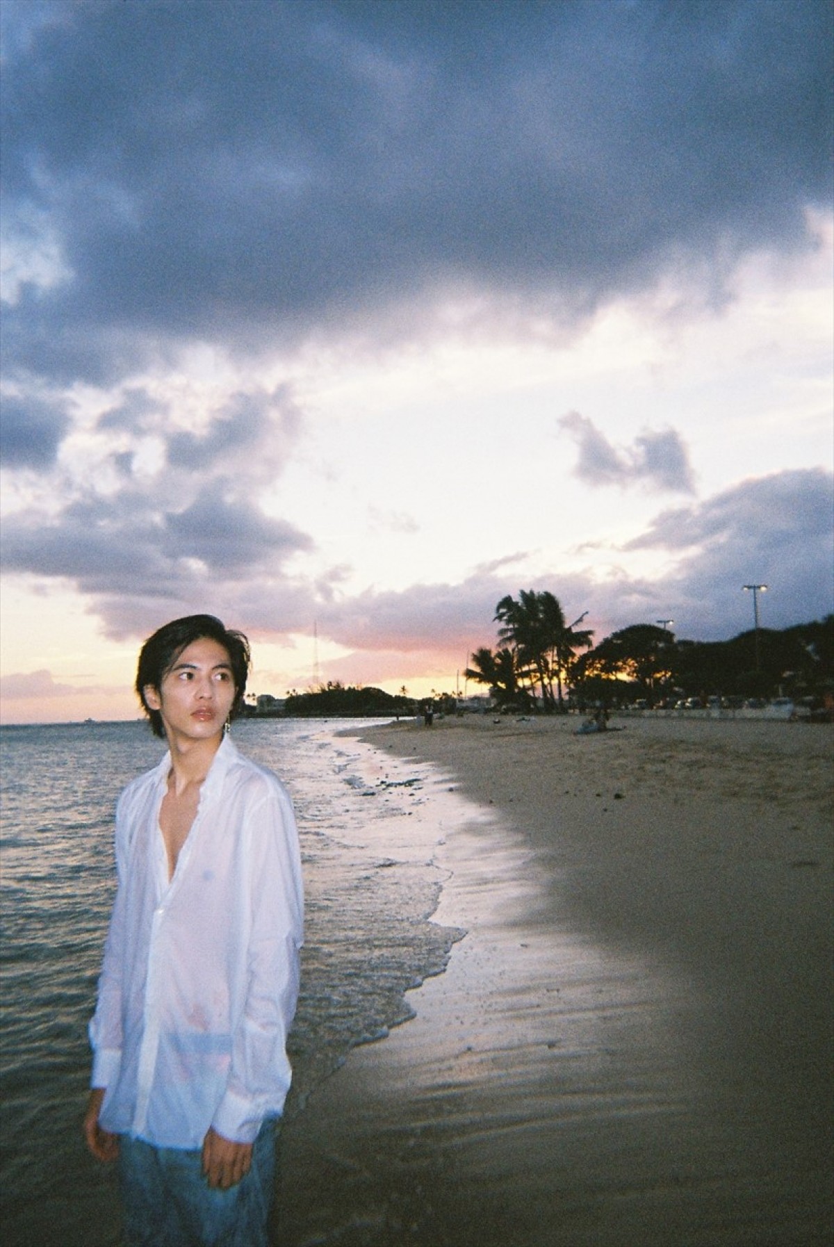 志尊淳、ハワイで撮影した写真集発売　男らしい色気＆23歳の素顔披露
