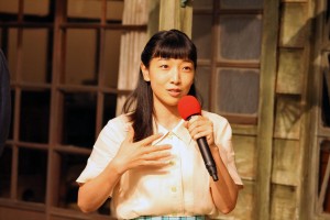 「連続テレビ小説バトンタッチセレモニー」に登場した安藤サクラ