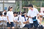 火曜ドラマ『中学聖日記』に出演する（左から）小野莉奈、岡田健史