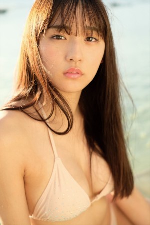 浅川梨奈 2ndイメージDVD『アザカワ！』より