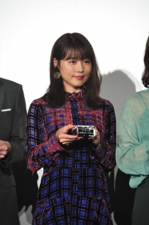 『コーヒーが冷めないうちに』初日舞台挨拶に登壇した有村架純