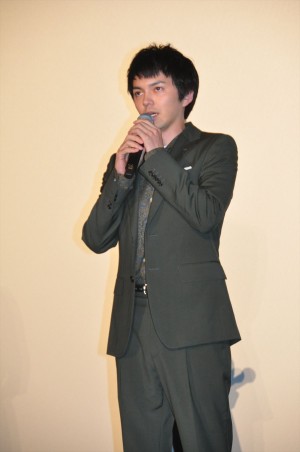 『コーヒーが冷めないうちに』初日舞台挨拶に登壇した林遣都