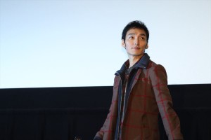 『ムタフカズ』完成披露イベントに登壇した草なぎ剛