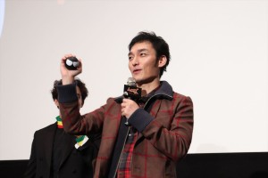 『ムタフカズ』完成披露イベントに登壇した草なぎ剛