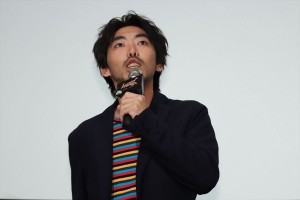 『ムタフカズ』完成披露イベントに登壇した柄本時生