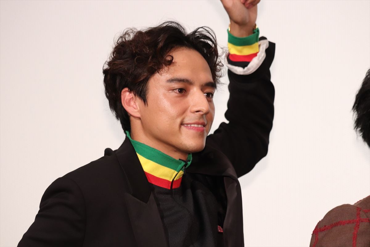 自由な草なぎ剛に満島真之介「こんなに面白い人だったんですね」と驚き