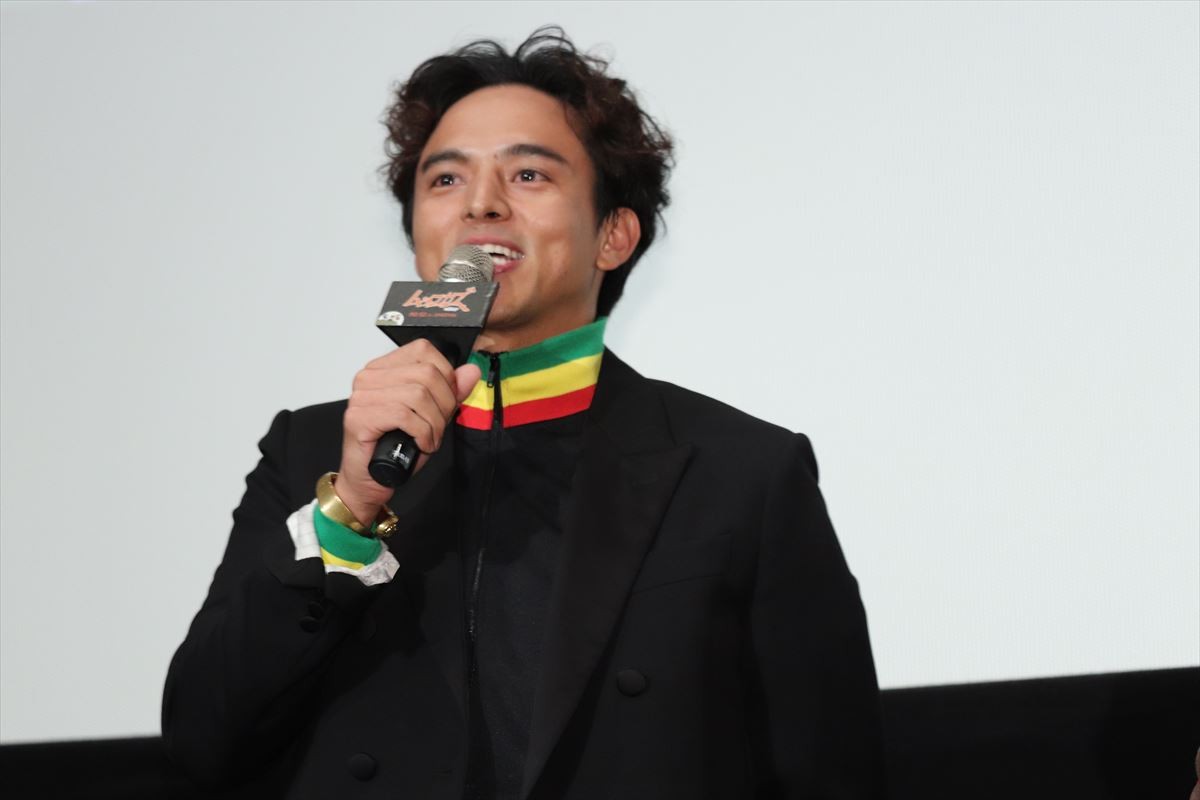 自由な草なぎ剛に満島真之介「こんなに面白い人だったんですね」と驚き