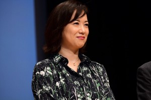 映画『体操しようよ』完成披露舞台挨拶に登壇した和久井映見