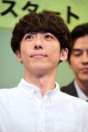 ドラマ『僕らは奇跡でできている』制作発表に登場した高橋一生