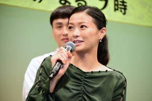 ドラマ『僕らは奇跡でできている』制作発表に登場した榮倉奈々