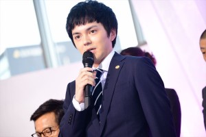 木曜ドラマ『リーガルＶ～元弁護士・小鳥遊翔子～』制作発表記者会見に登場した林遣都