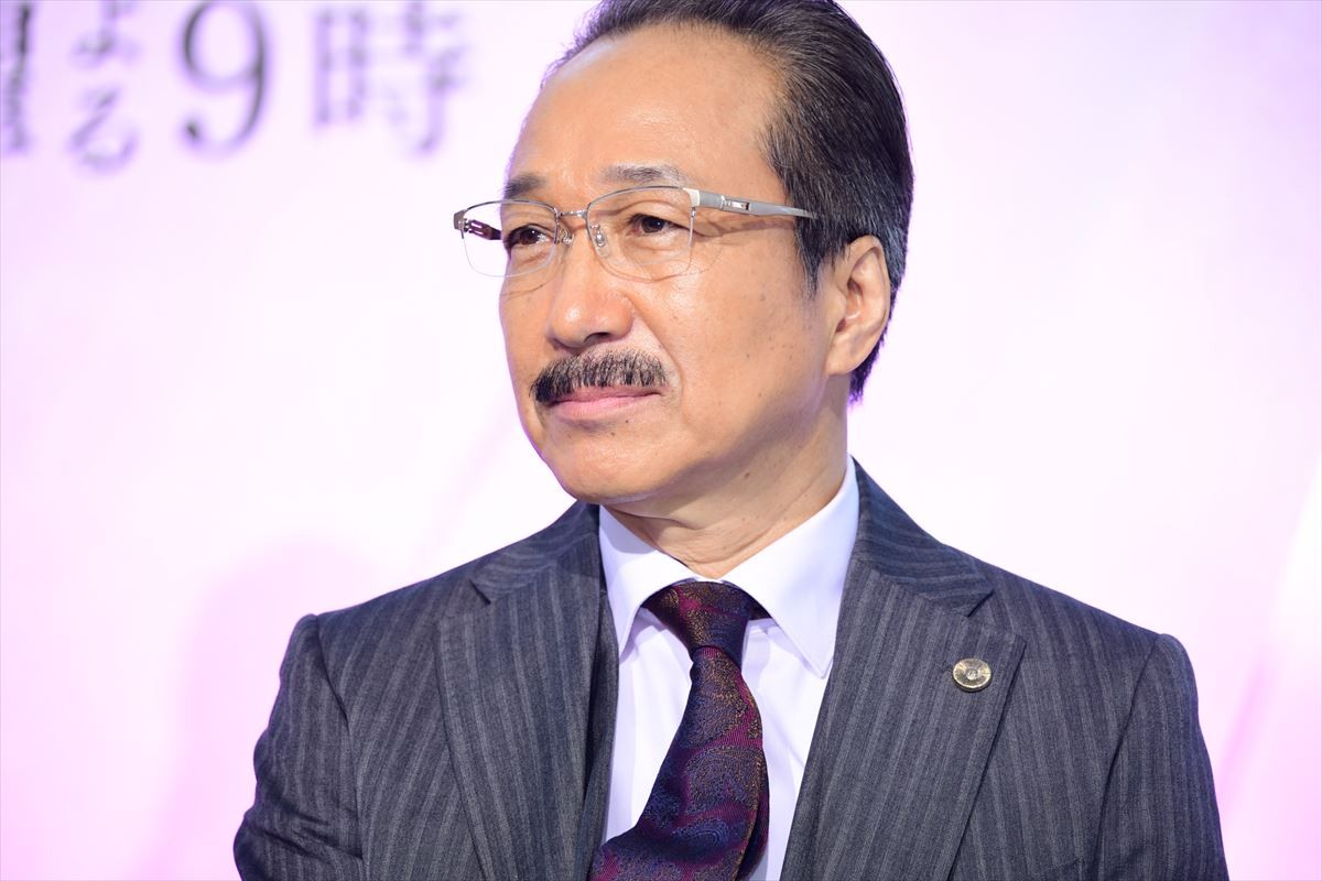 「軽くてびっくり！」米倉涼子、吉田沙保里にお姫様抱っこされてご満悦
