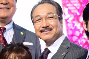 木曜ドラマ『リーガルＶ～元弁護士・小鳥遊翔子～』制作発表記者会見に登場した小日向文世