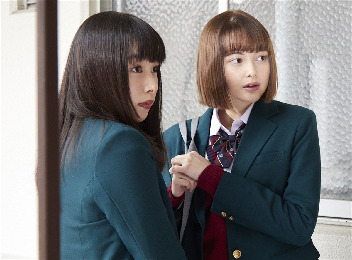平野紫耀が枕を抱えて悶絶!? 『ういらぶ。』新カット解禁