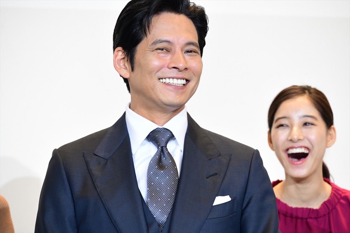 『SUITS／スーツ』の華やかな女優陣と織田裕二50歳の貫禄
