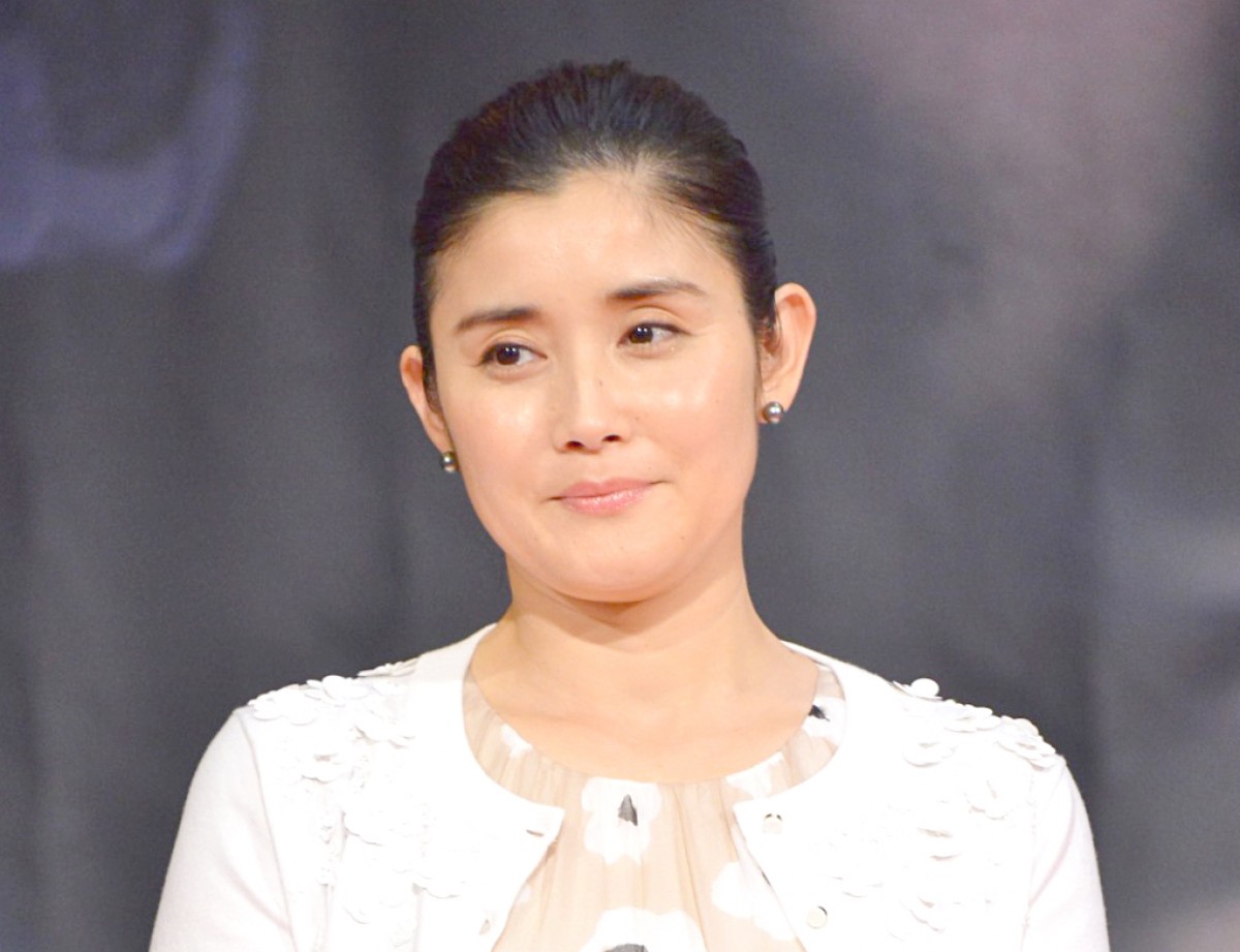 石田ひかり