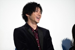 映画『あの頃、君を追いかけた』初日舞台挨拶に登壇した山田裕貴