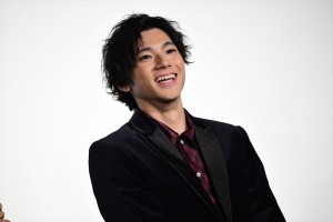 映画『あの頃、君を追いかけた』初日舞台挨拶に登壇した山田裕貴