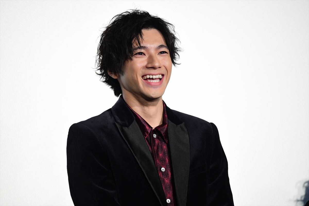 山田裕貴＆齋藤飛鳥、“追いかけられたいタイプ”とカミングアウト