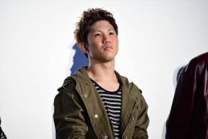 映画『あの頃、君を追いかけた』初日舞台挨拶に登壇した佐久本宝