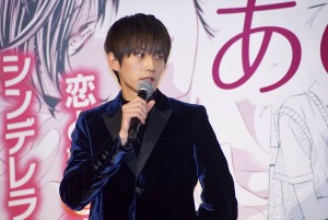 映画『あのコの、トリコ。』初日舞台挨拶に登壇した杉野遥亮