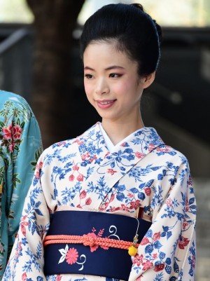 『僕とシッポと神楽坂』番組発表イベントに出席した趣里