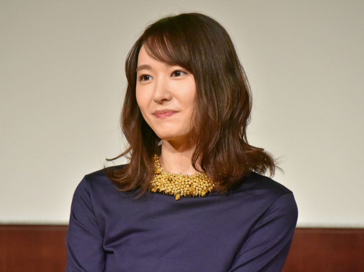 『獣になれない私たち』トークイベント&完成披露試写会に登場した新垣結衣