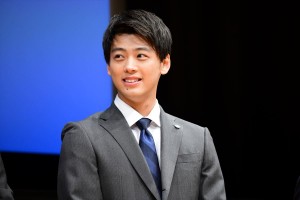 『下町ロケット』完成披露特別試写会＆舞台挨拶に登場した竹内涼真