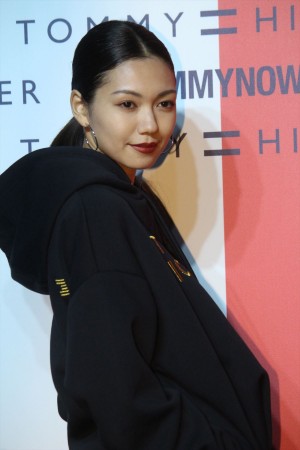 「TOMMY HILFIGER PRESENTS TOKYO ICONS」イベントに登場した二階堂ふみ