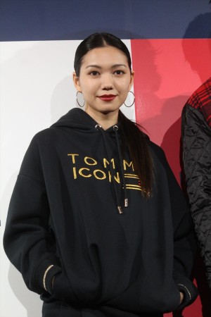 「TOMMY HILFIGER PRESENTS TOKYO ICONS」イベントに登場した二階堂ふみ