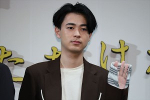 映画『スマホを落としただけなのに』完成披露試写会に出席した成田凌