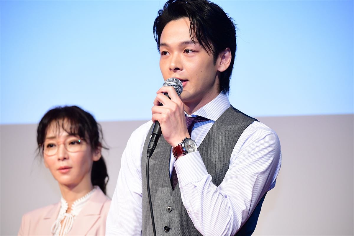 中島健人、遠藤憲一が披露したSexy Zoneの踊りに「合ってない（笑）」