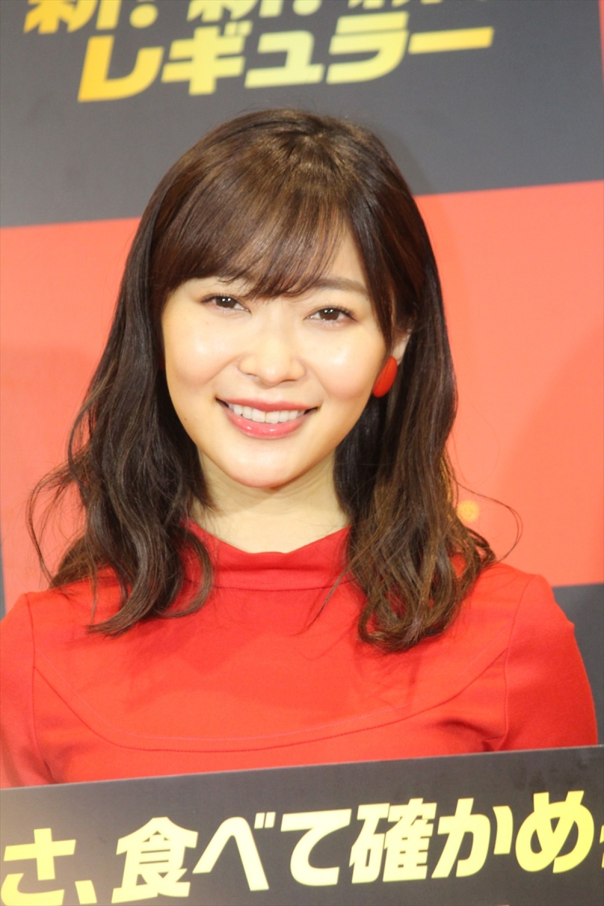 指原莉乃、ハンバーガーをパクつきながら「ダイエット始めました」