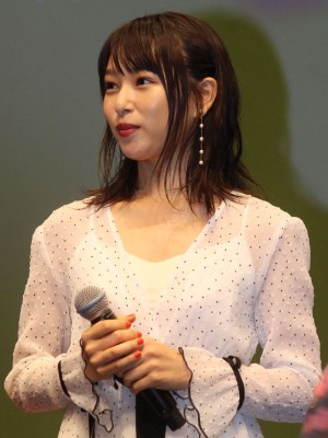 映画『ういらぶ。』完成披露試写会に登壇した桜井日奈子