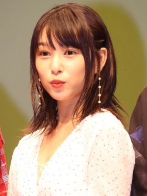 映画『ういらぶ。』完成披露試写会に登壇した桜井日奈子