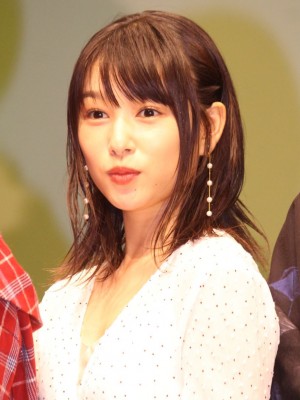 映画『ういらぶ。』完成披露試写会に登壇した桜井日奈子