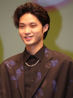 映画『ういらぶ。』完成披露試写会に登壇した磯村勇斗