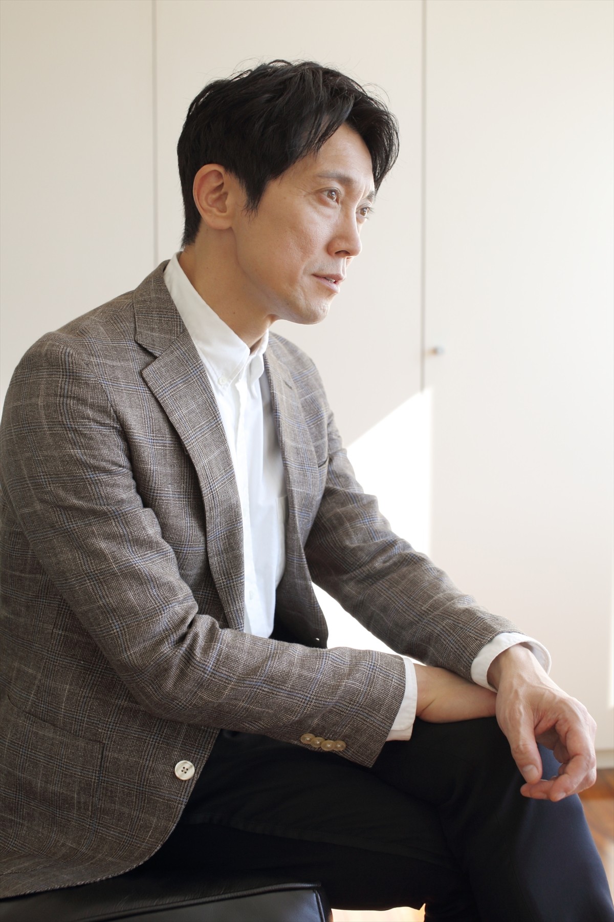 佐々木蔵之介、“黄昏世代”は「もうちょっと立派な大人と思いきや…」