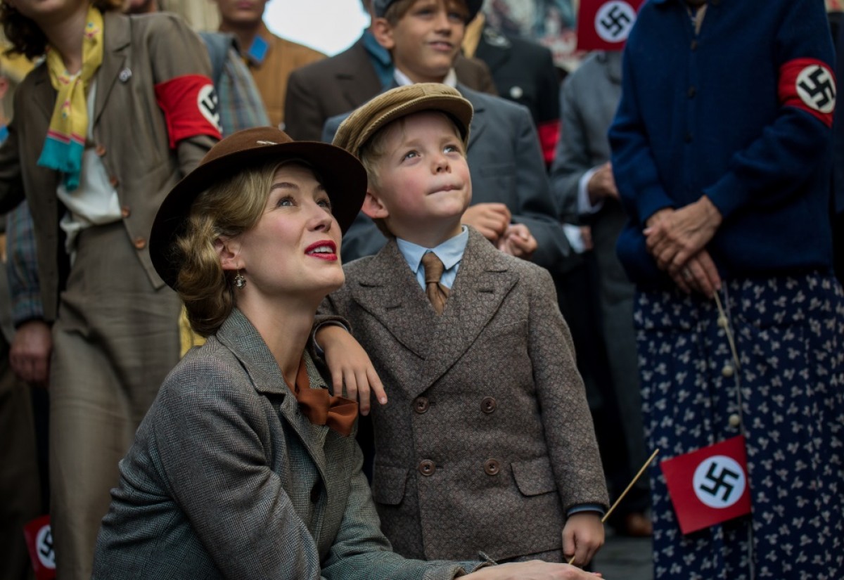 『ナチス第三の男』ハイドリヒの生き様が垣間見える場面写真一挙解禁