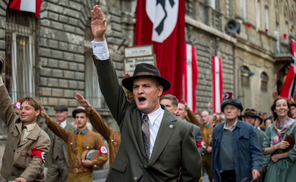 『ナチス第三の男』ハイドリヒの生き様が垣間見える場面写真一挙解禁