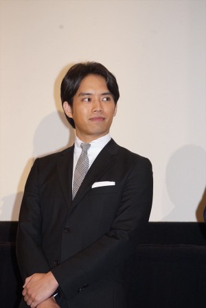 映画『栞』完成披露舞台挨拶に登壇した三浦貴大