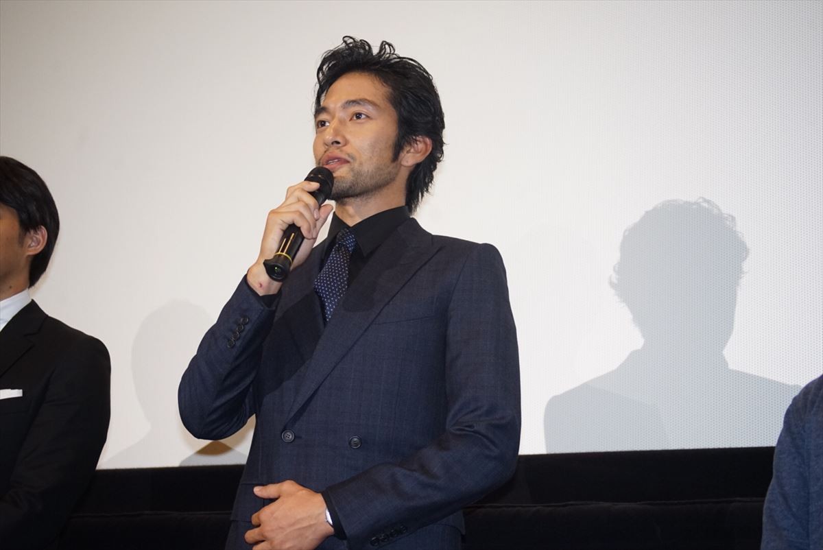 三浦貴大、「真面目で男らしい」と共演者からのべた褒めに大照れ