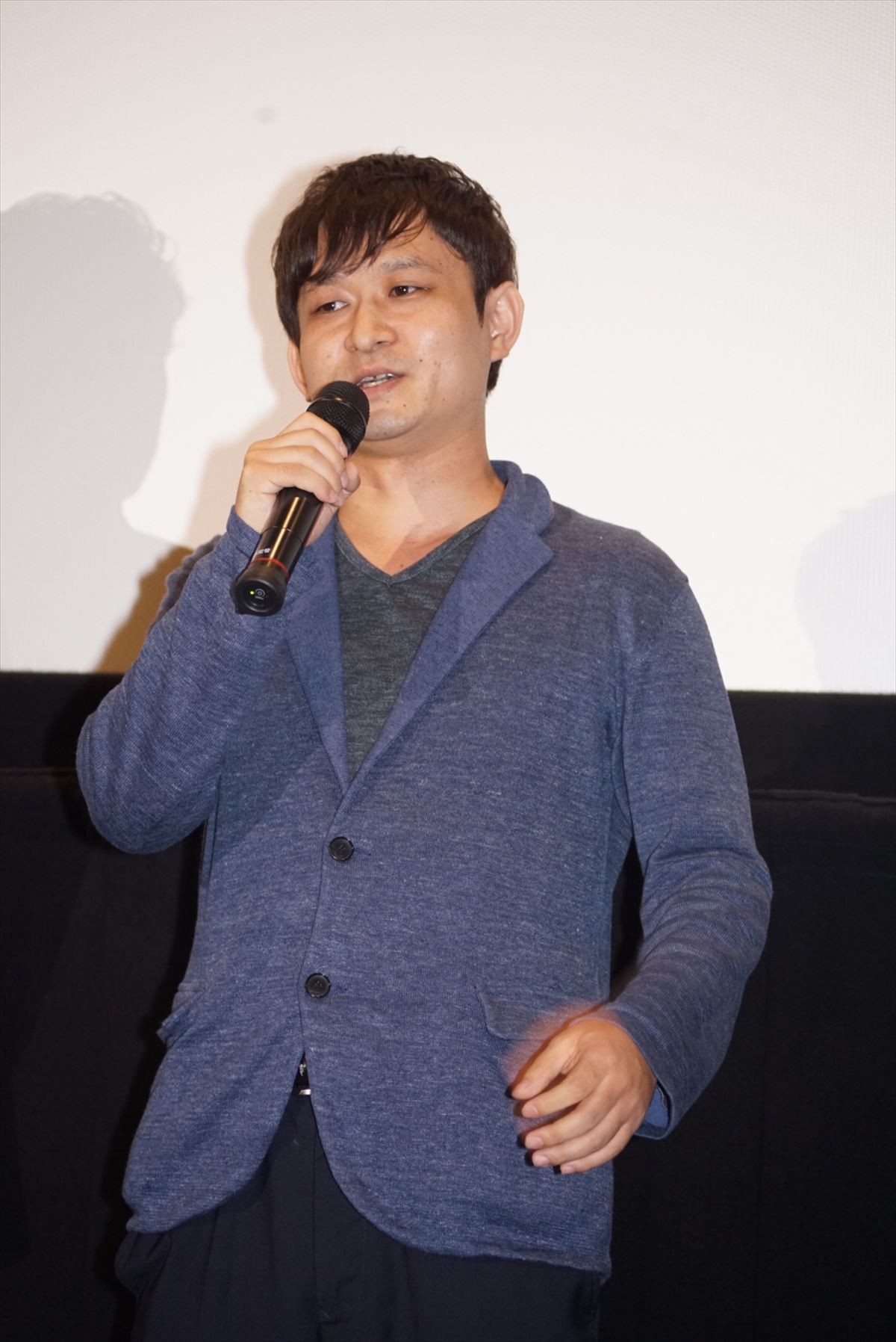 三浦貴大、「真面目で男らしい」と共演者からのべた褒めに大照れ