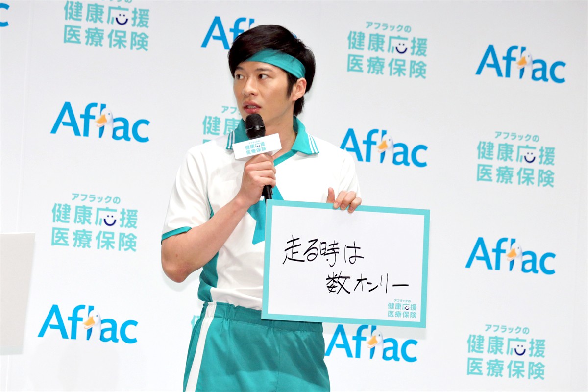 田中圭、橋本環奈のご褒美“あ～ん”に「恥ずかしい」と照れ笑い