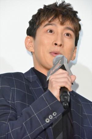 映画『ムタフカズ』初日舞台挨拶に登壇した成河