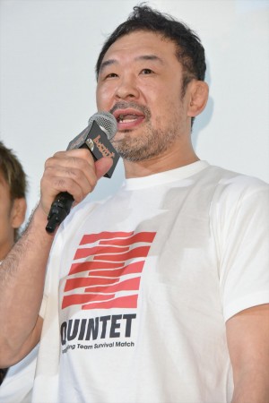 映画『ムタフカズ』初日舞台挨拶に登壇した桜庭和志