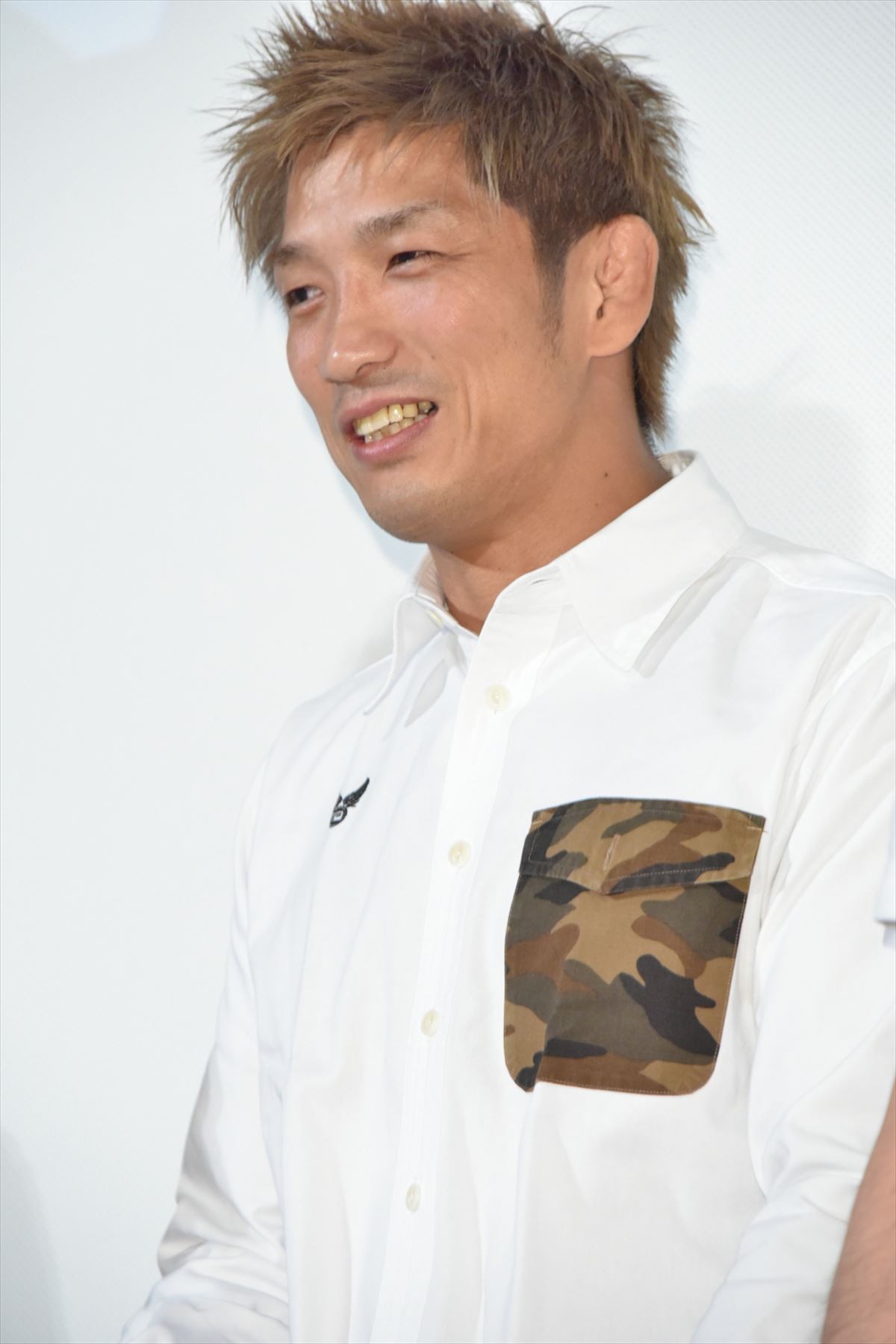草なぎ剛、出演アニメ映画のUSA進出を“いいねダンス”で祝福