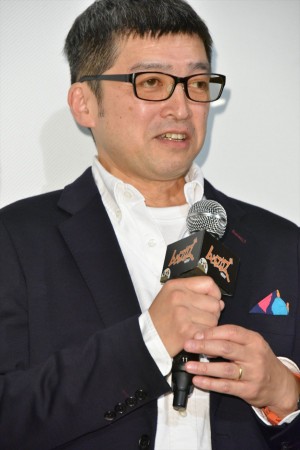 映画『ムタフカズ』初日舞台挨拶に登壇した西見祥示郎監督