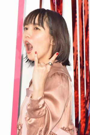 『音量を上げろタコ！なに歌ってんのか全然わかんねぇんだよ！！』公開記念舞台挨拶に登壇した吉岡里帆