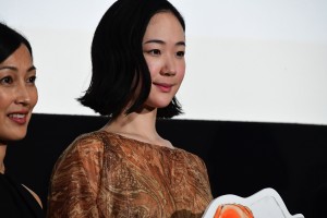 映画『日日是好日』初日舞台挨拶に登壇した黒木華